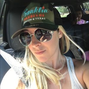 Meet your Posher, Tiffanie